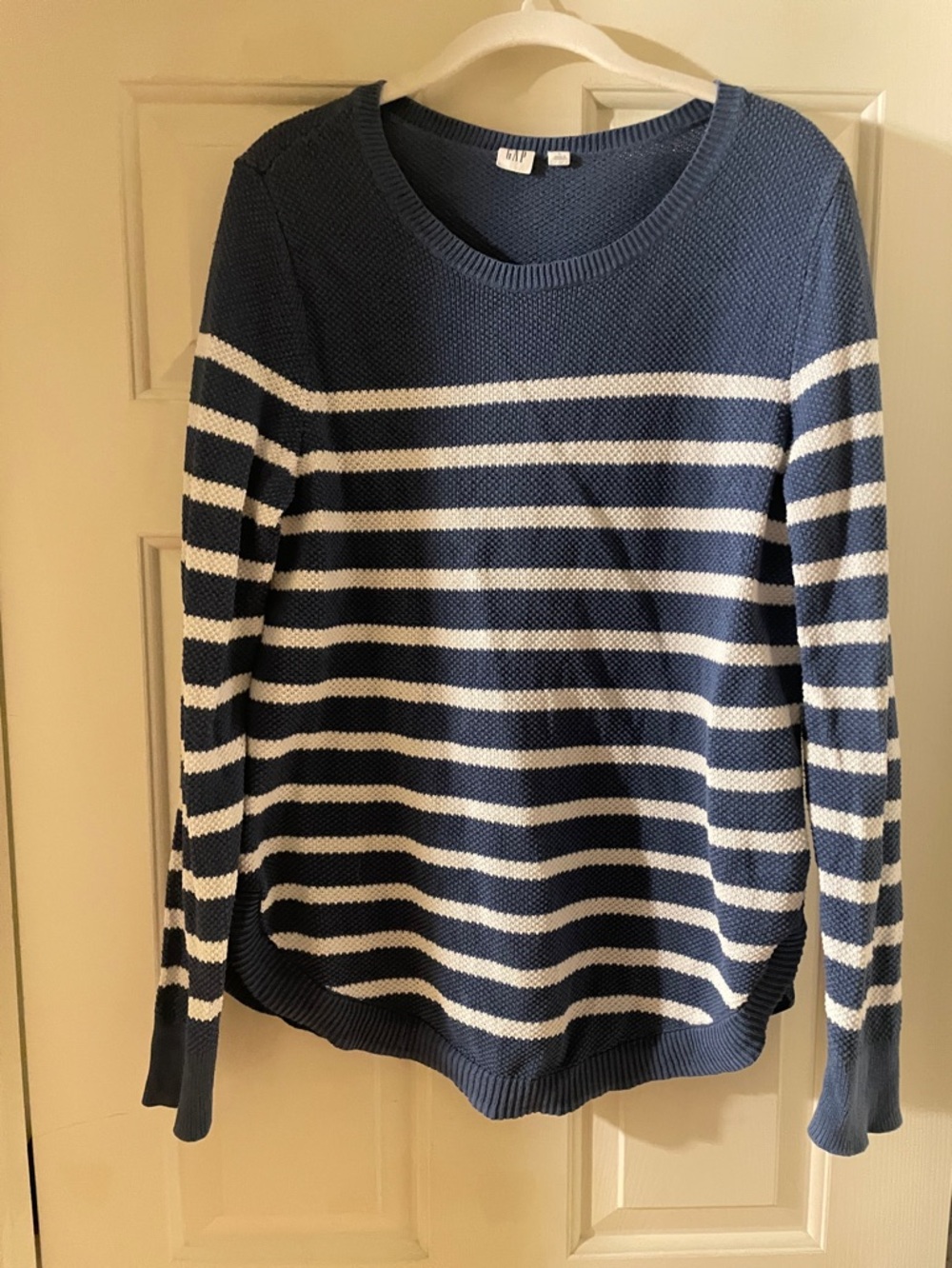 Gap large striped sweater size Large